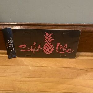 Salt Life License Plate NEW IN PACKAGE Pineapple - Black & Pink